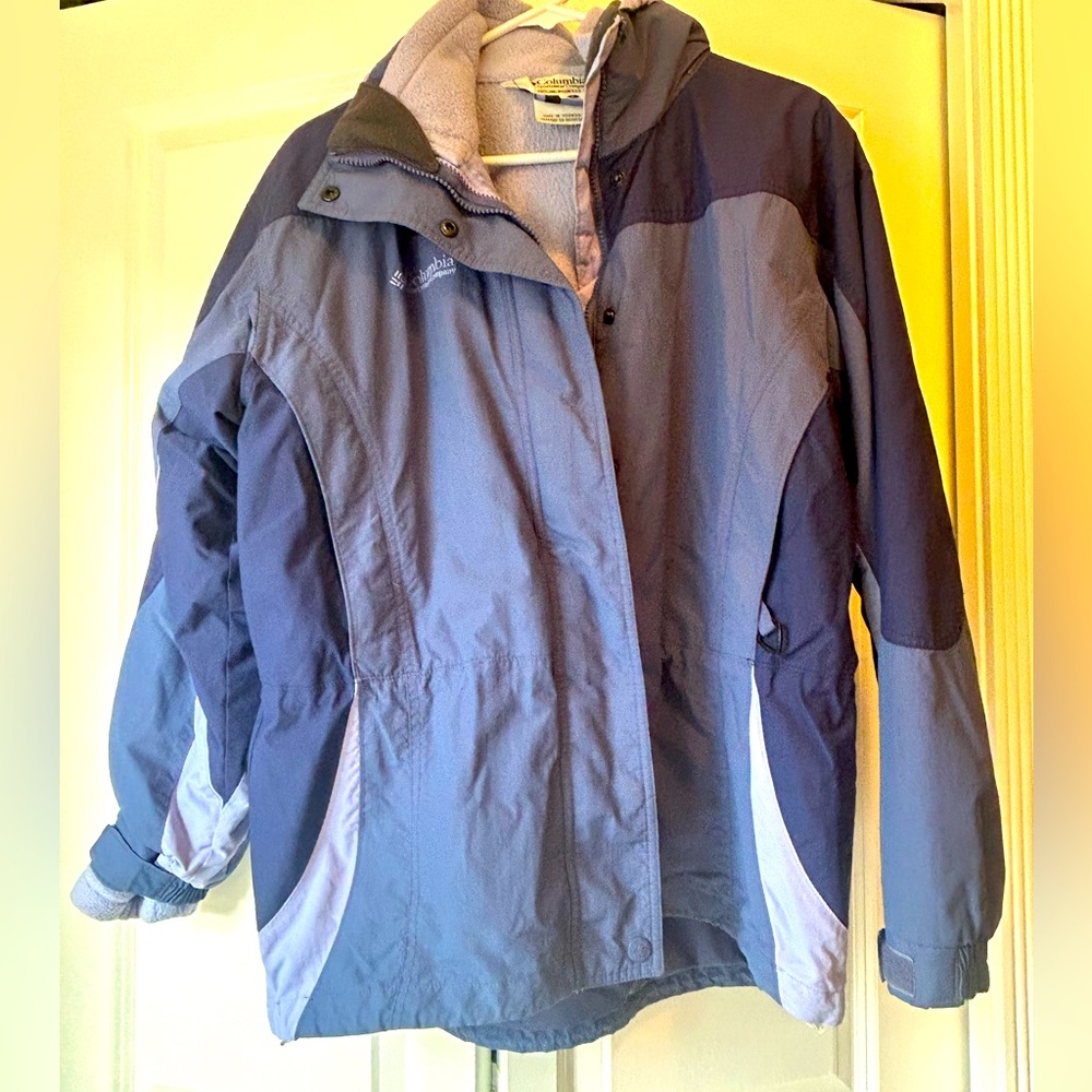 Columbia Sportswear Winter coat w/ removable fleece liner.